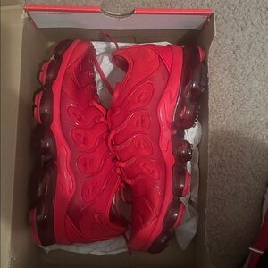 Nike VaporMax Plus University Red/University Red